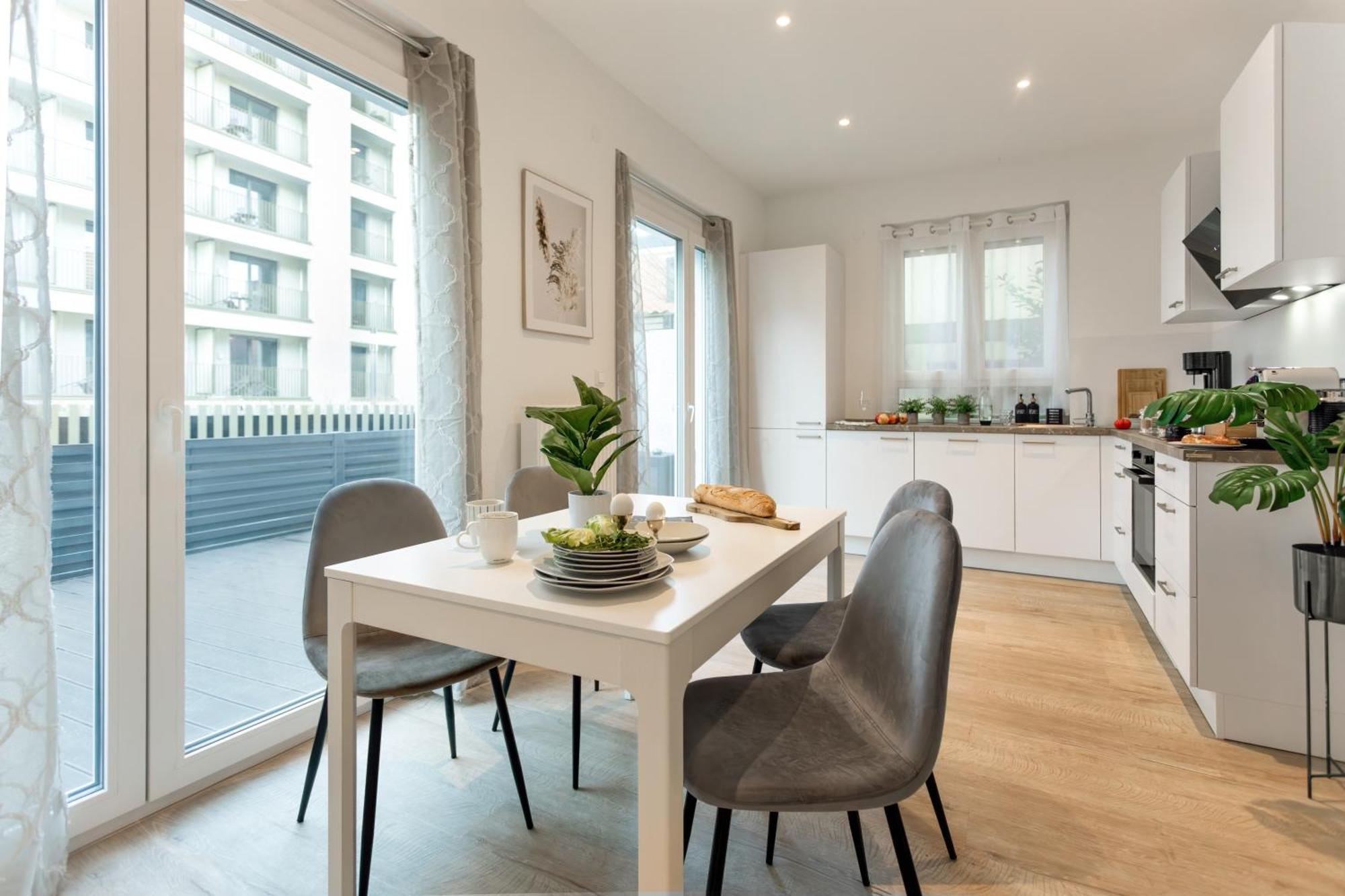 Rosenberg-Suites - Zentral, Stellplatz, Grosse Terasse, Business & Privat 하일브론 외부 사진