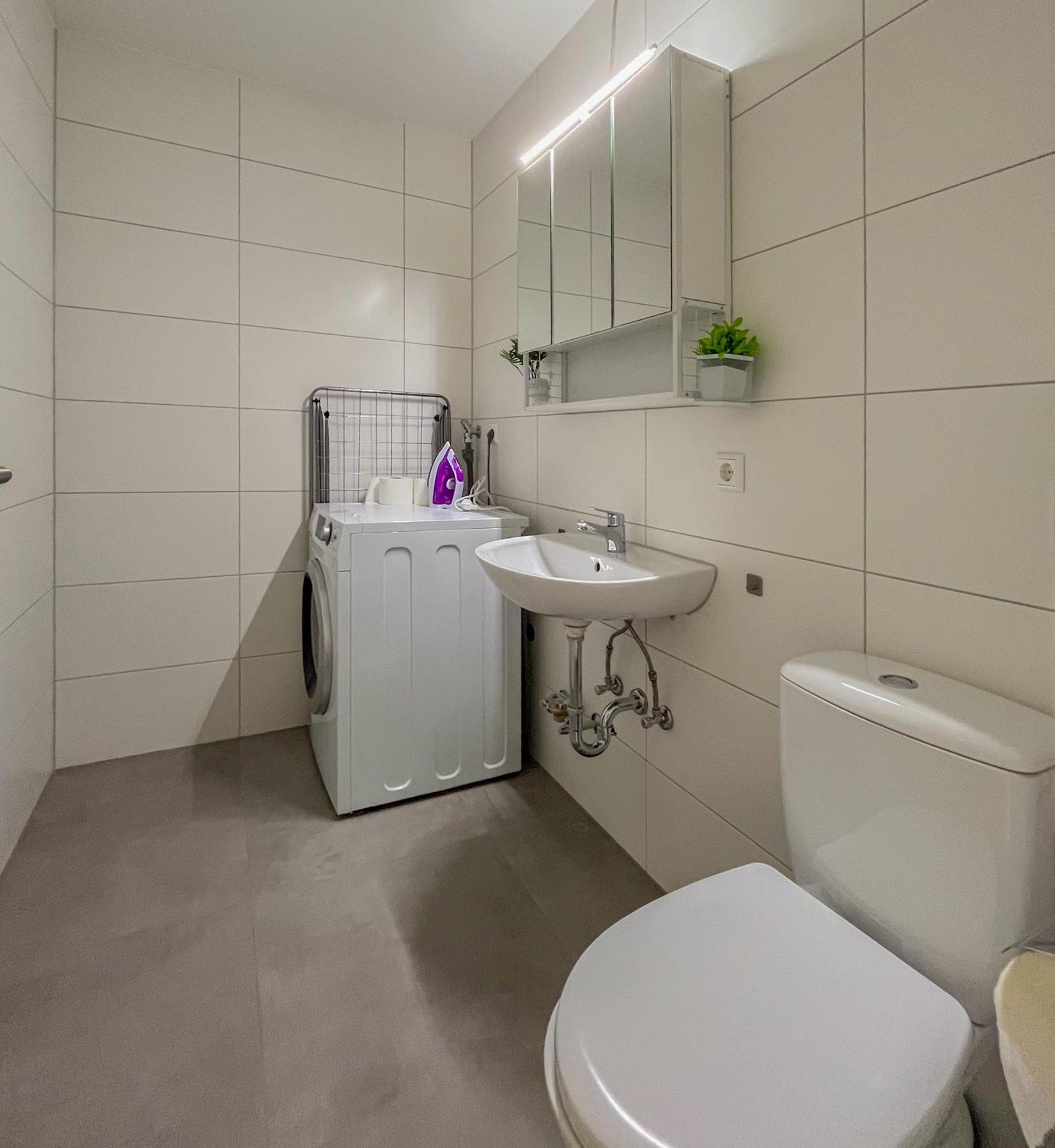 Rosenberg-Suites - Zentral, Stellplatz, Grosse Terasse, Business & Privat 하일브론 외부 사진